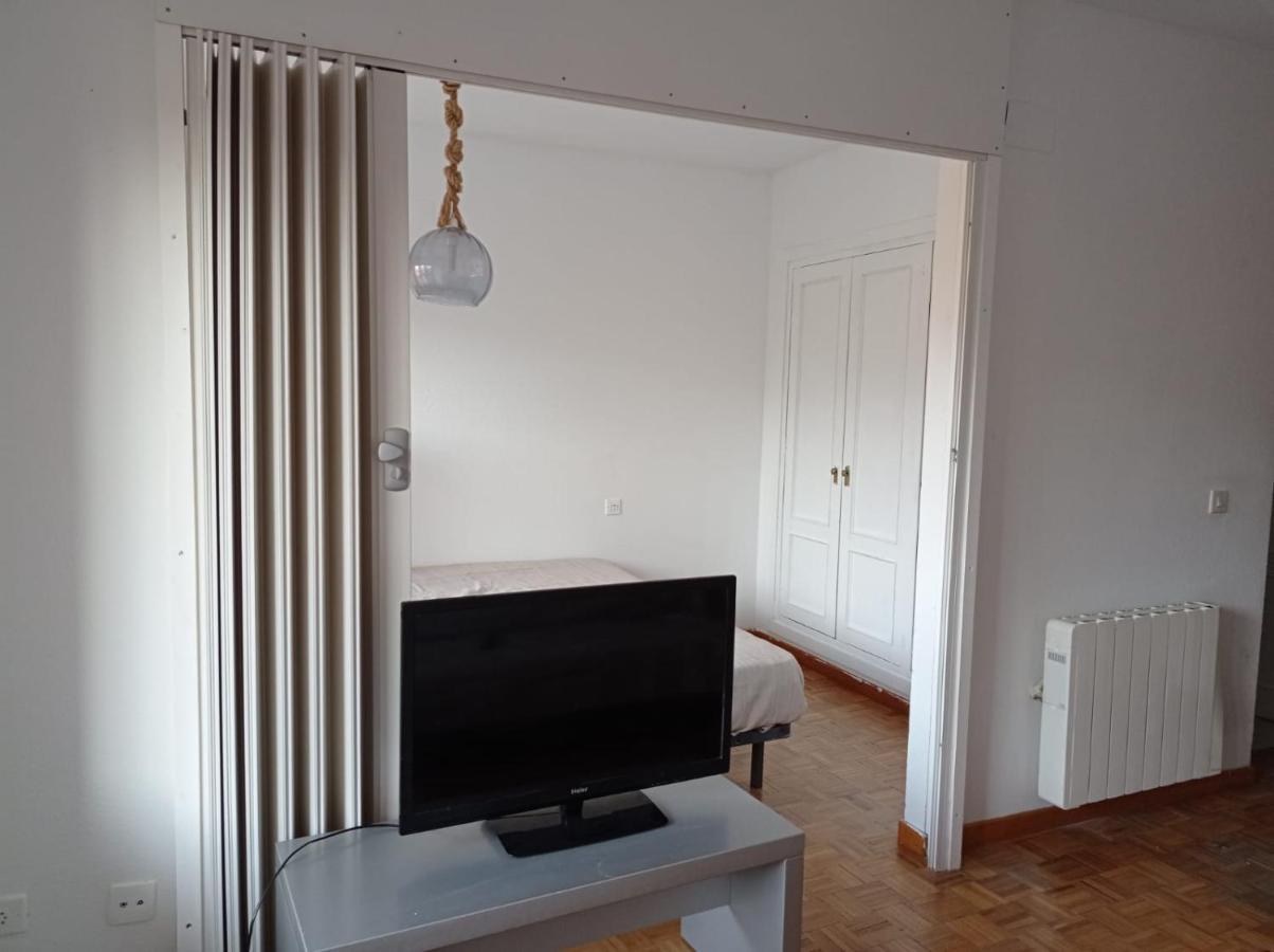Luminoso, Centrico Y Silencioso Apartamento Jaca Exterior foto