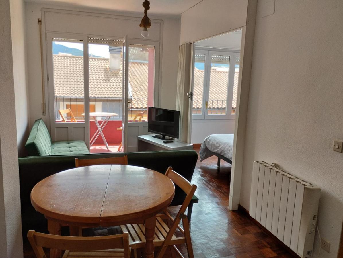 Luminoso, Centrico Y Silencioso Apartamento Jaca Exterior foto
