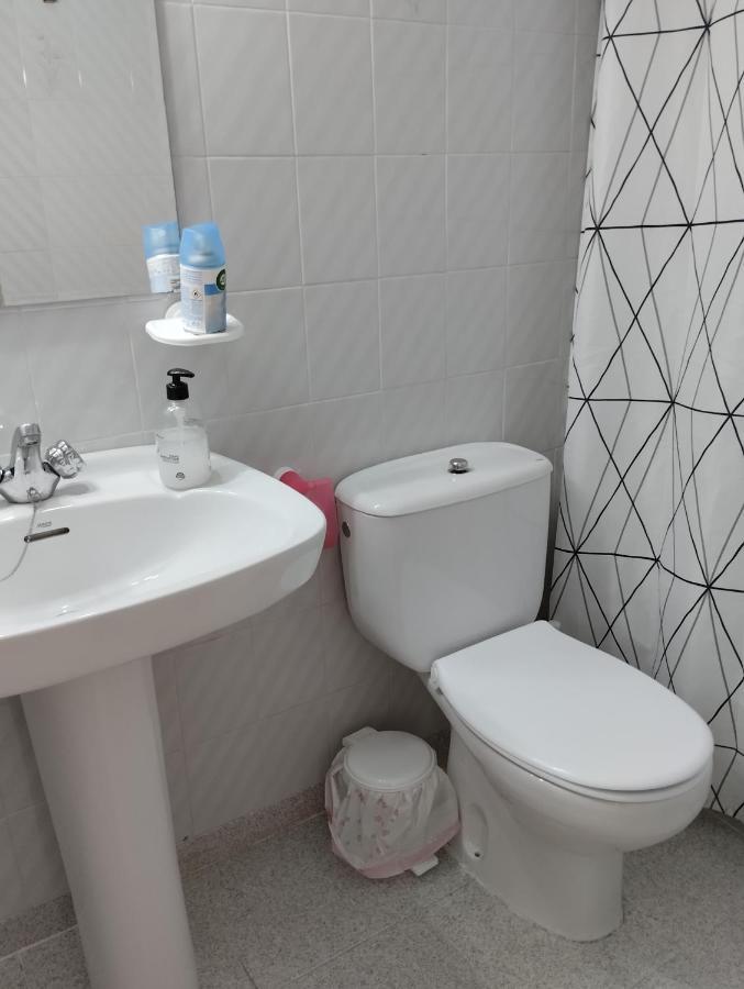 Luminoso, Centrico Y Silencioso Apartamento Jaca Exterior foto